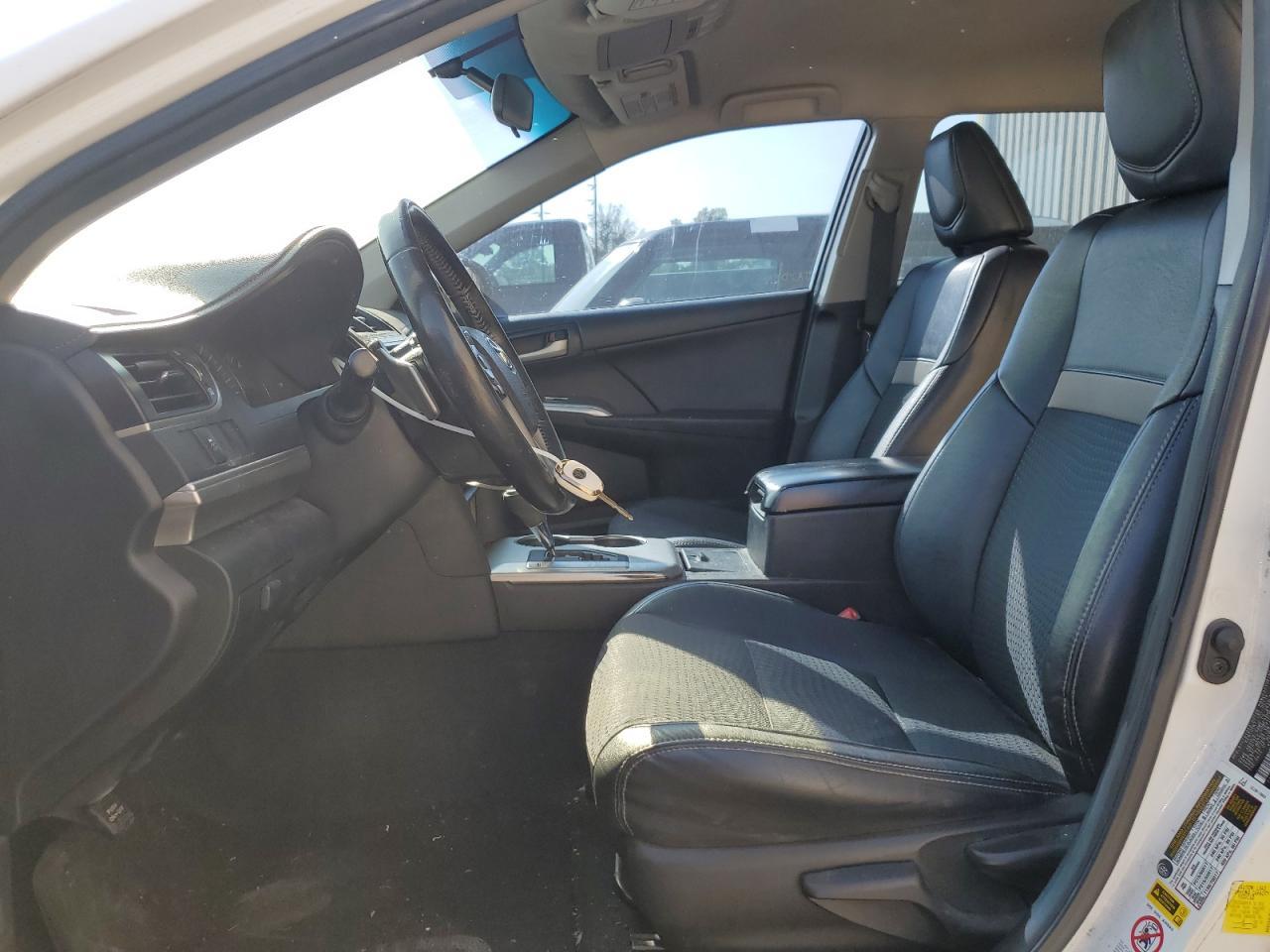 2014 Toyota Camry L - Image 7