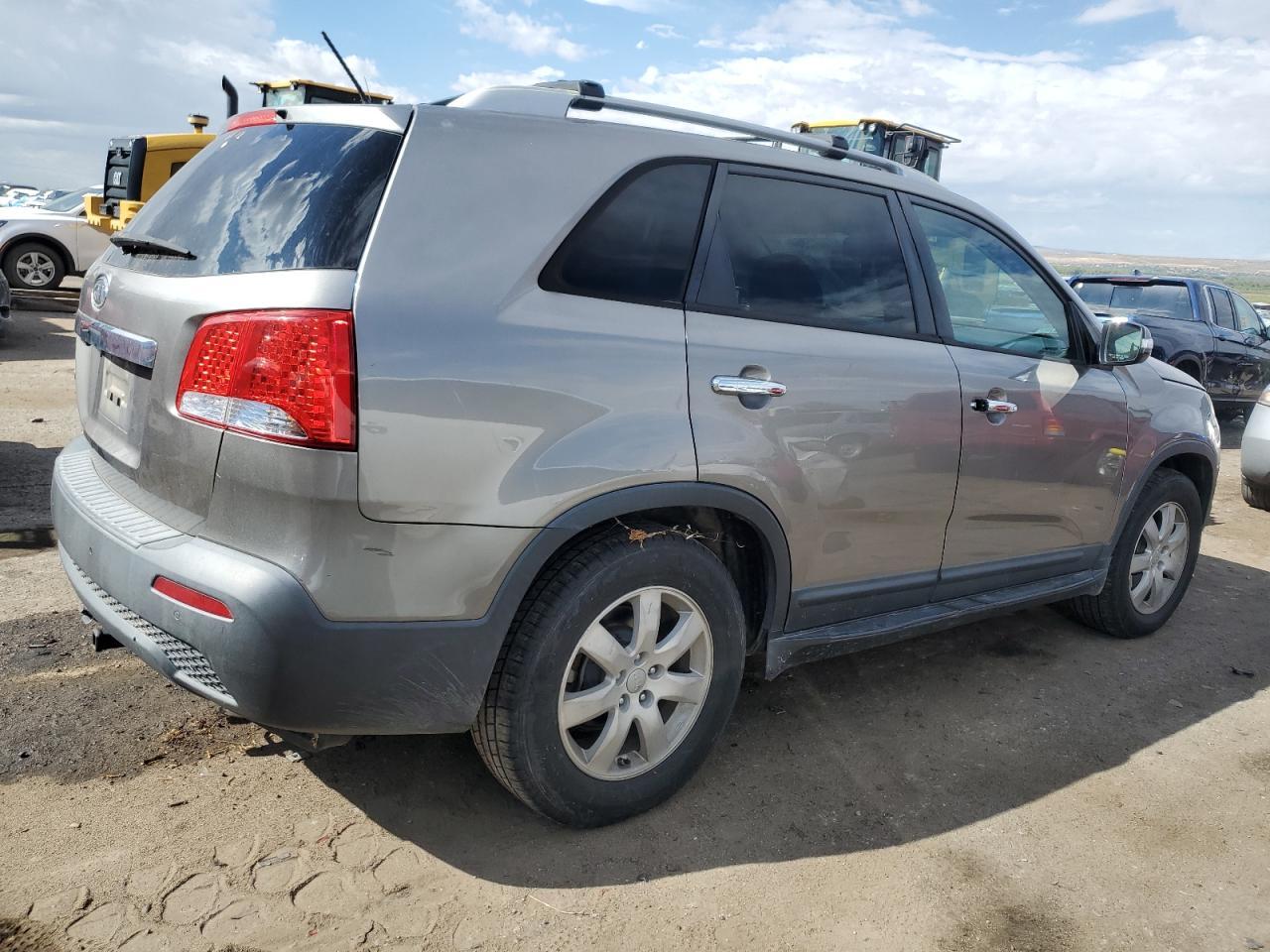 2012 Kia Sorento Base - Image 3