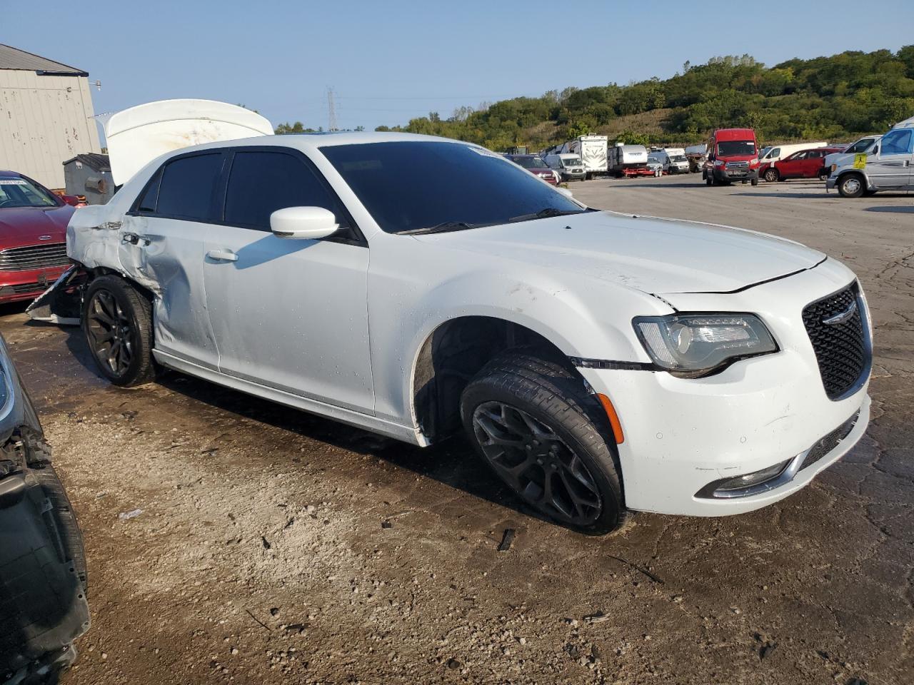 2020 Chrysler 300 S - Фото 4