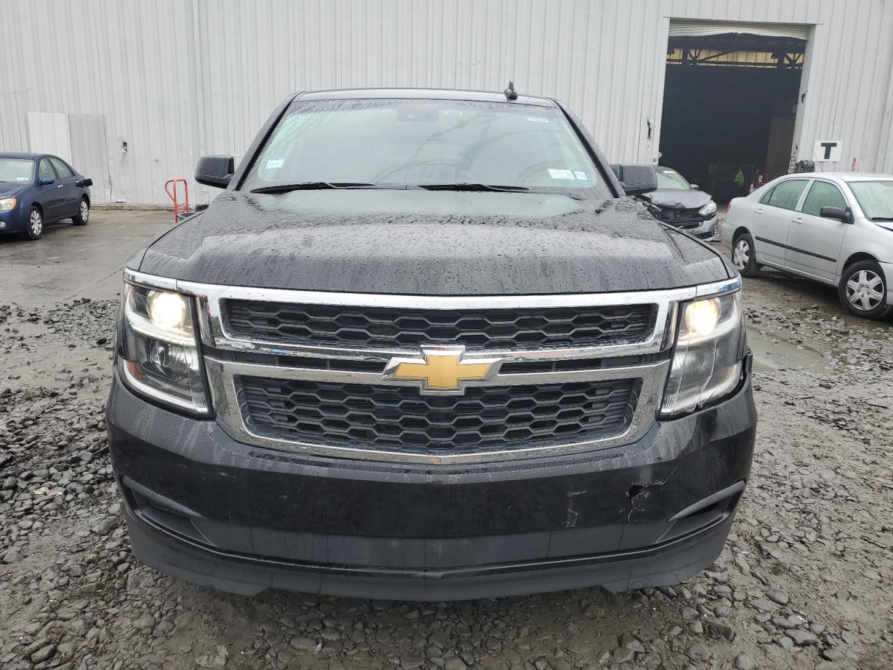 2018 Chevrolet Suburban C1500 Lt - Image 5