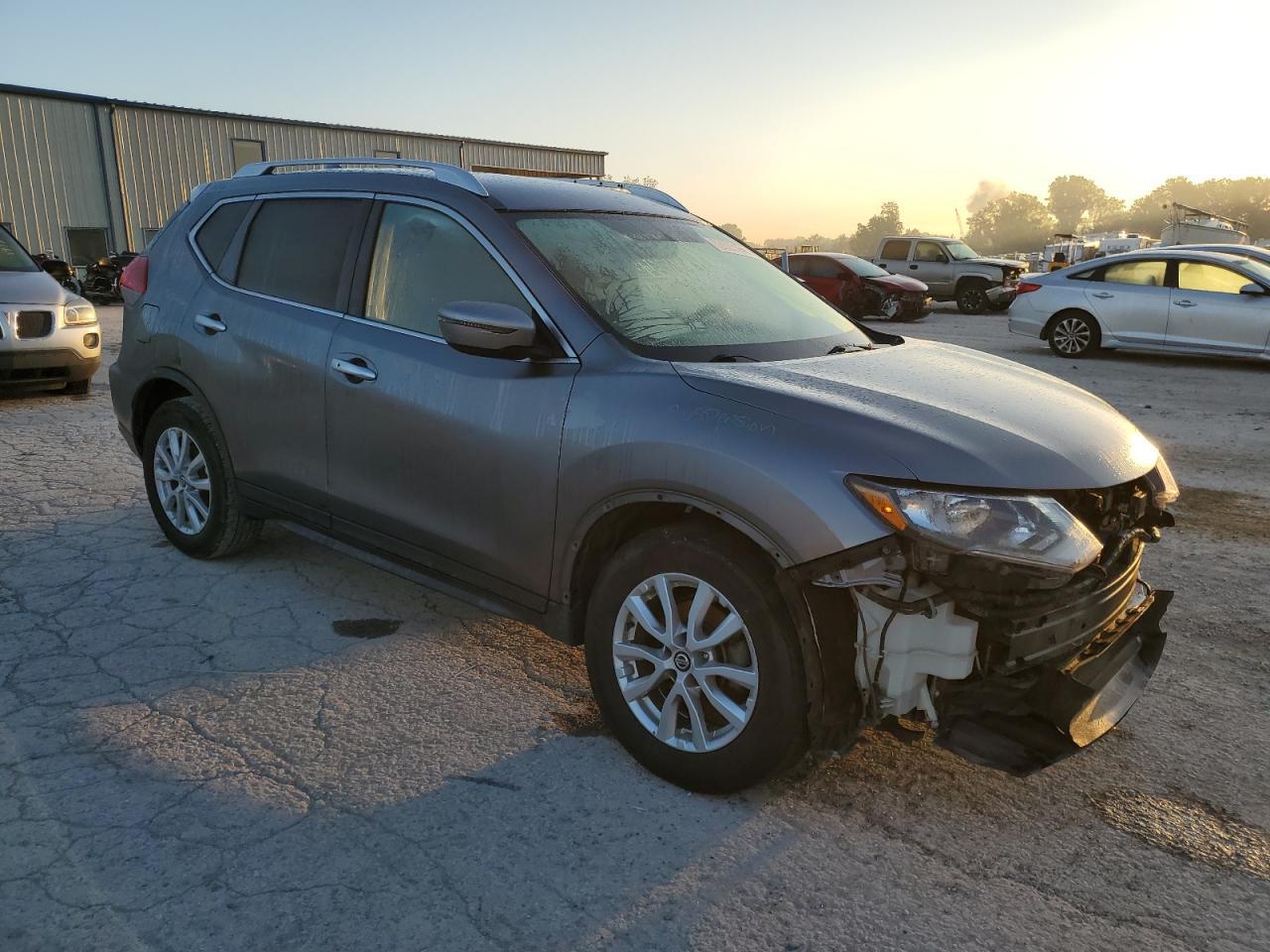 2018 Nissan Rogue S - Фото 4