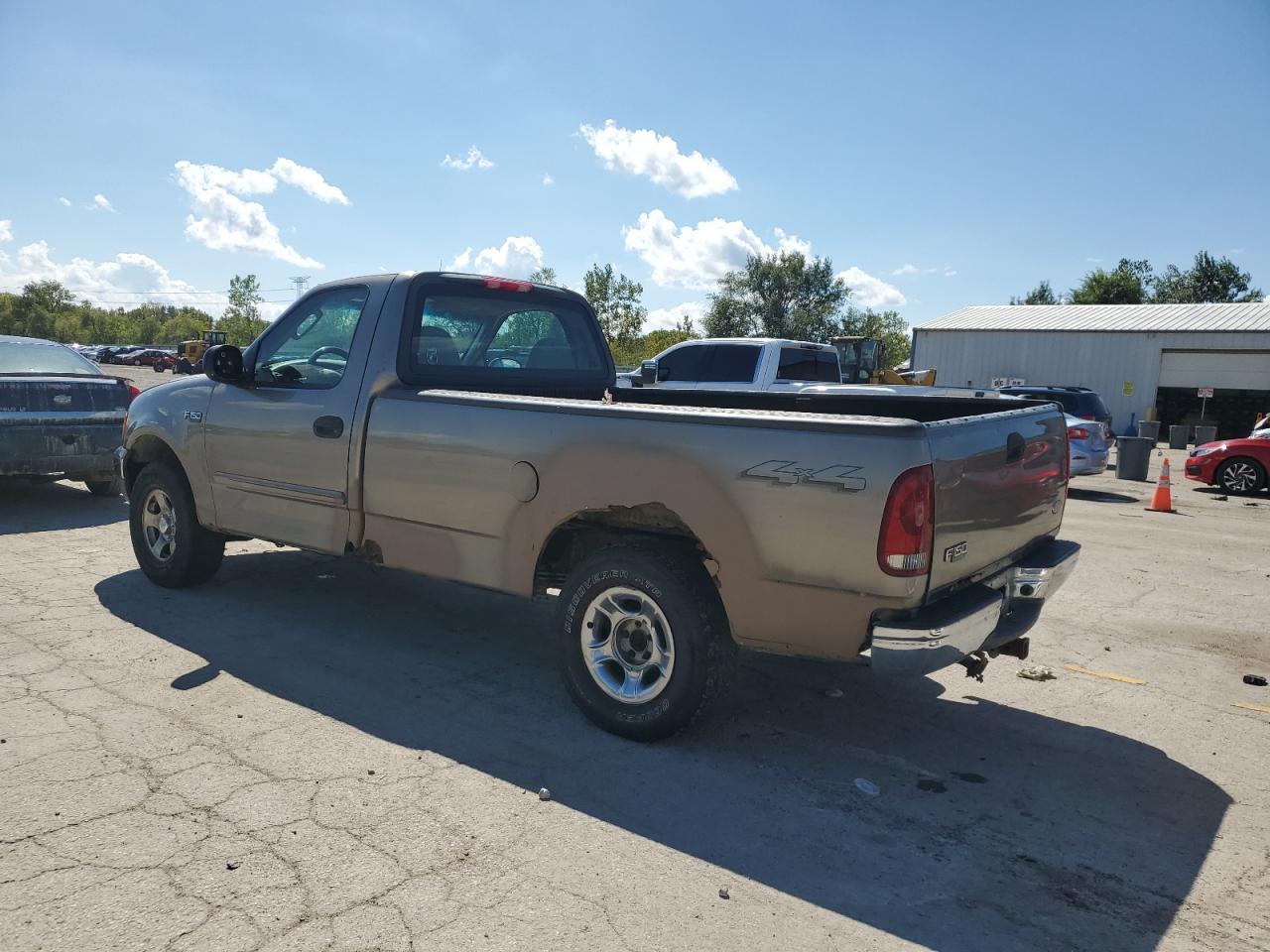 2004 Ford F-150 Heritage Classic - Фото 2