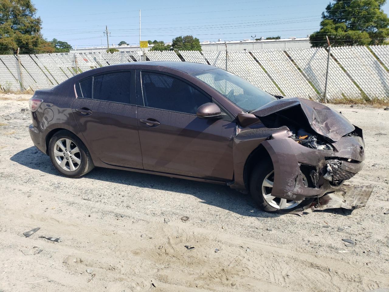 2011 Mazda 3 I - Image 4