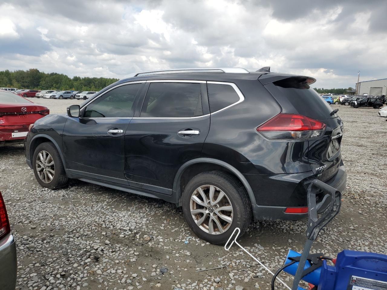 2020 Nissan Rogue S - Фото 2