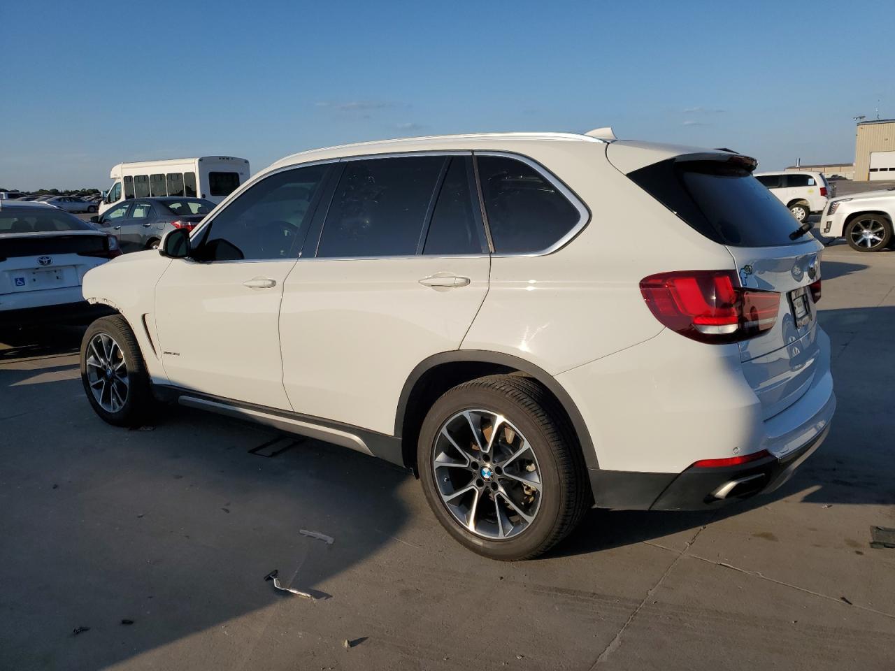 2018 BMW X5 xDrive35I - Фото 2