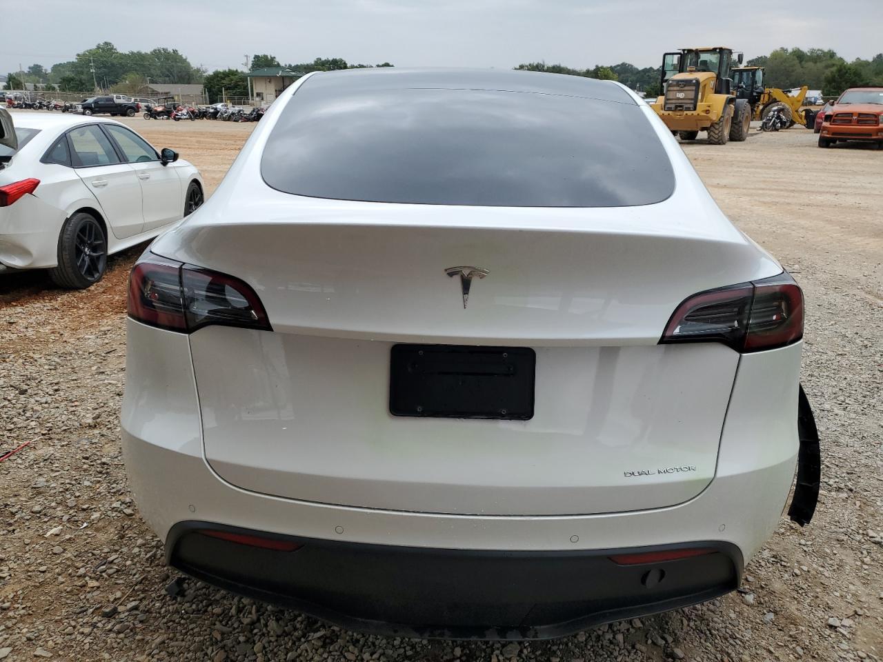 2022 Tesla Model Y - Фото 6