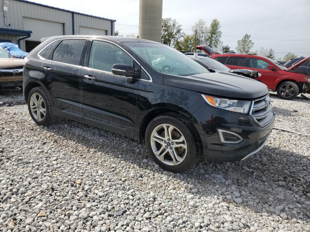 2017 Ford Edge Titanium - Image 4