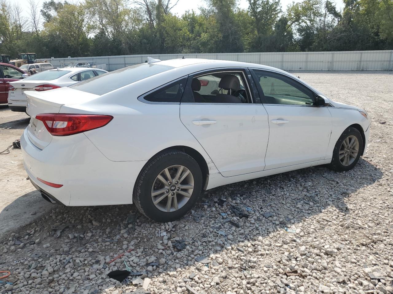 2015 Hyundai Sonata Se - Image 3