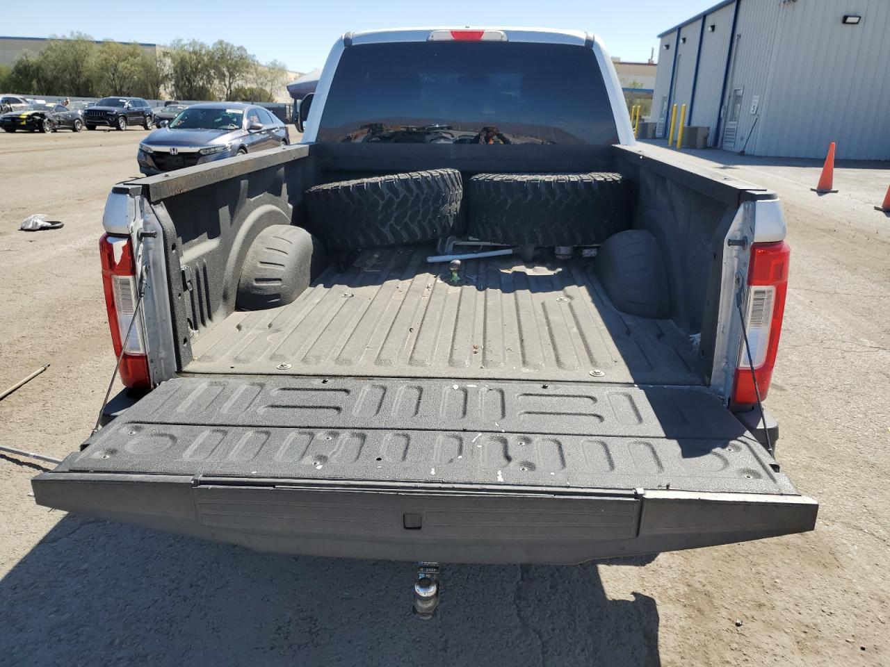 2018 Ford F250 Super Duty - Фото 6