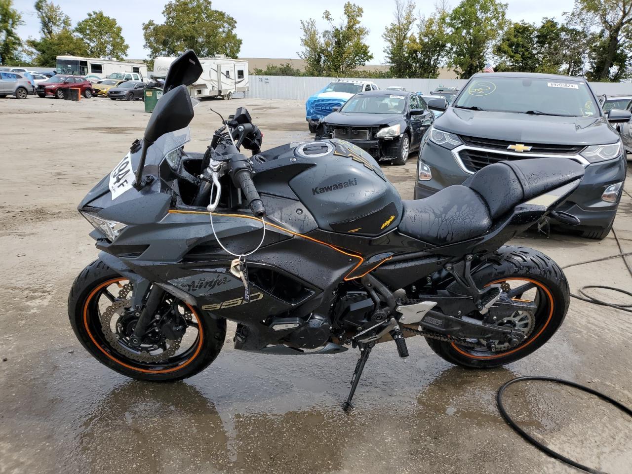 2024 Kawasaki Ex650 R - Фото 3