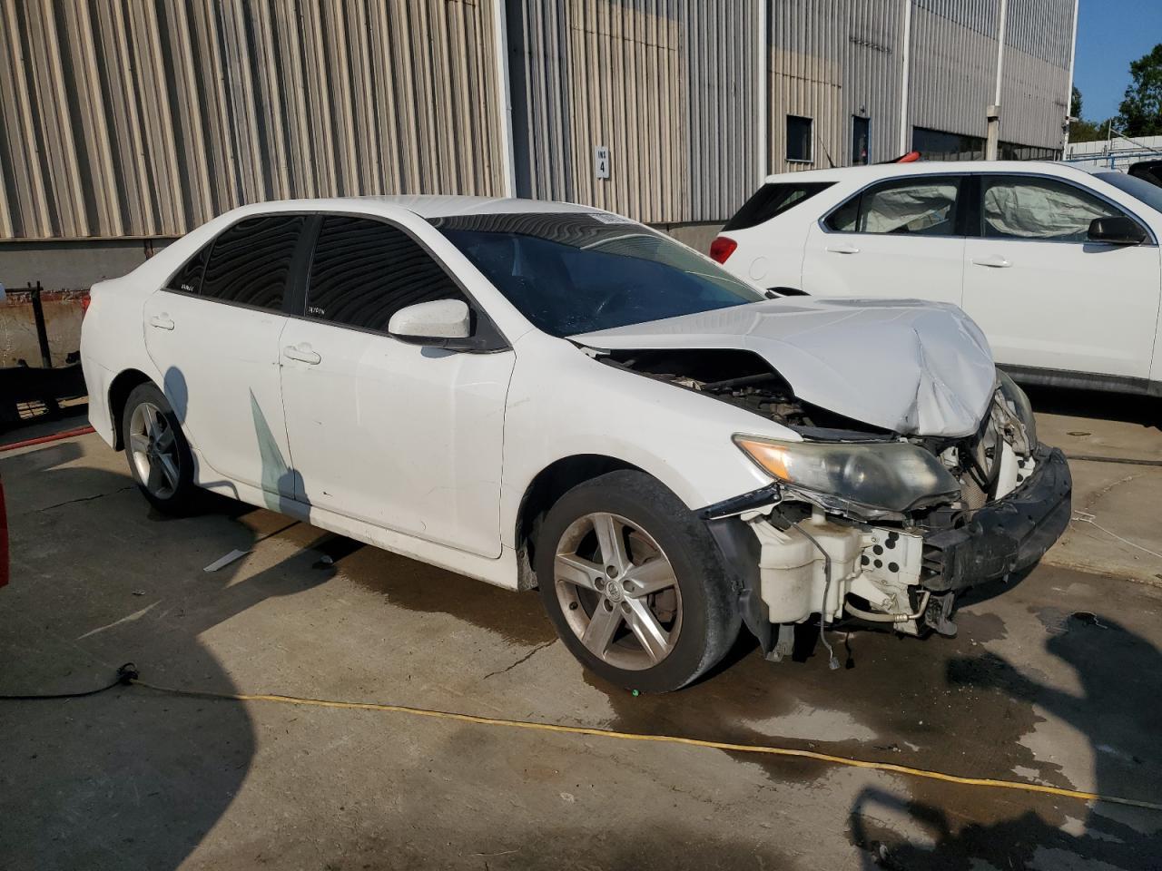 2014 Toyota Camry L - Image 4
