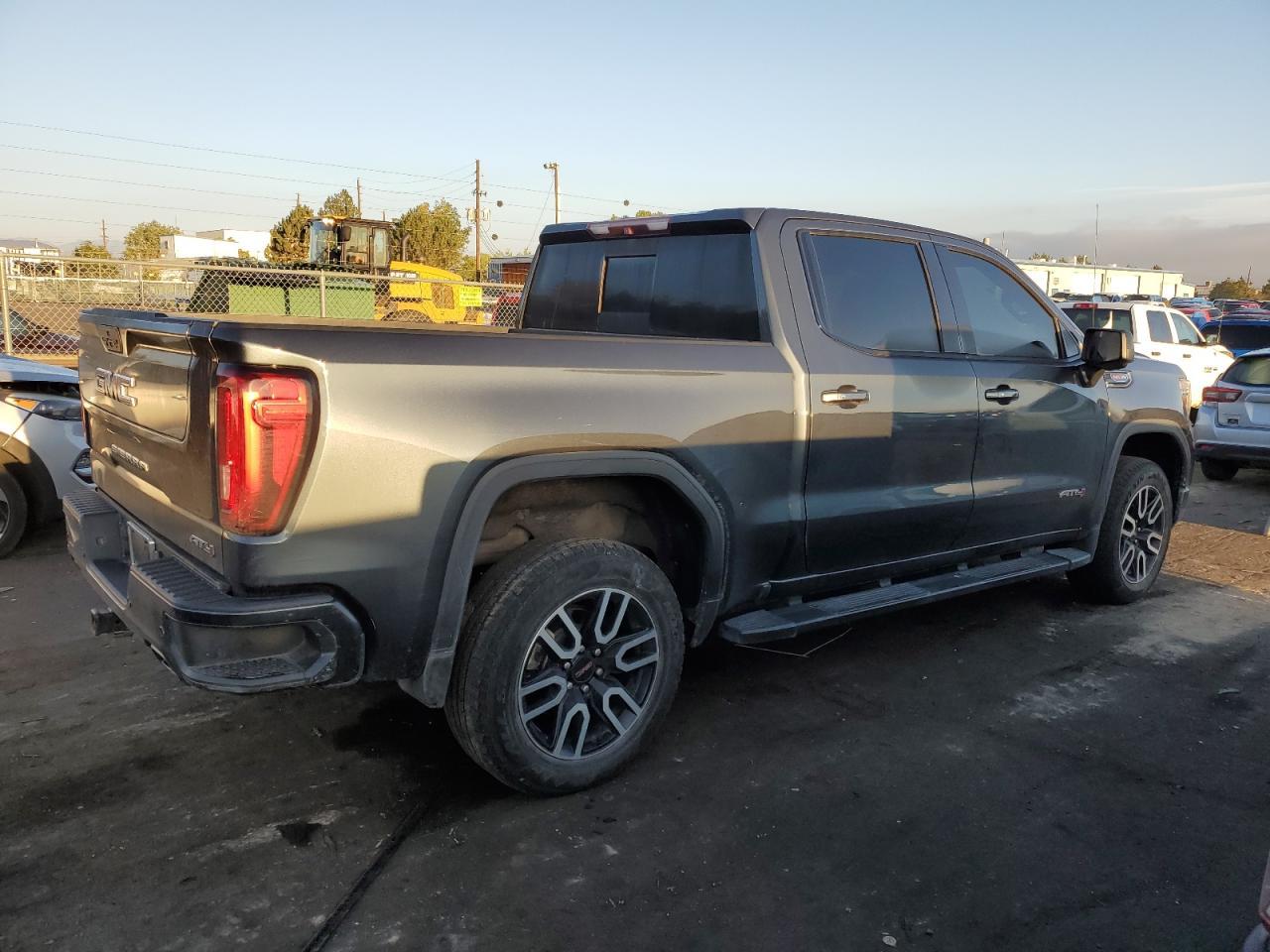 2019 GMC Sierra K1500 At4 - Фото 3