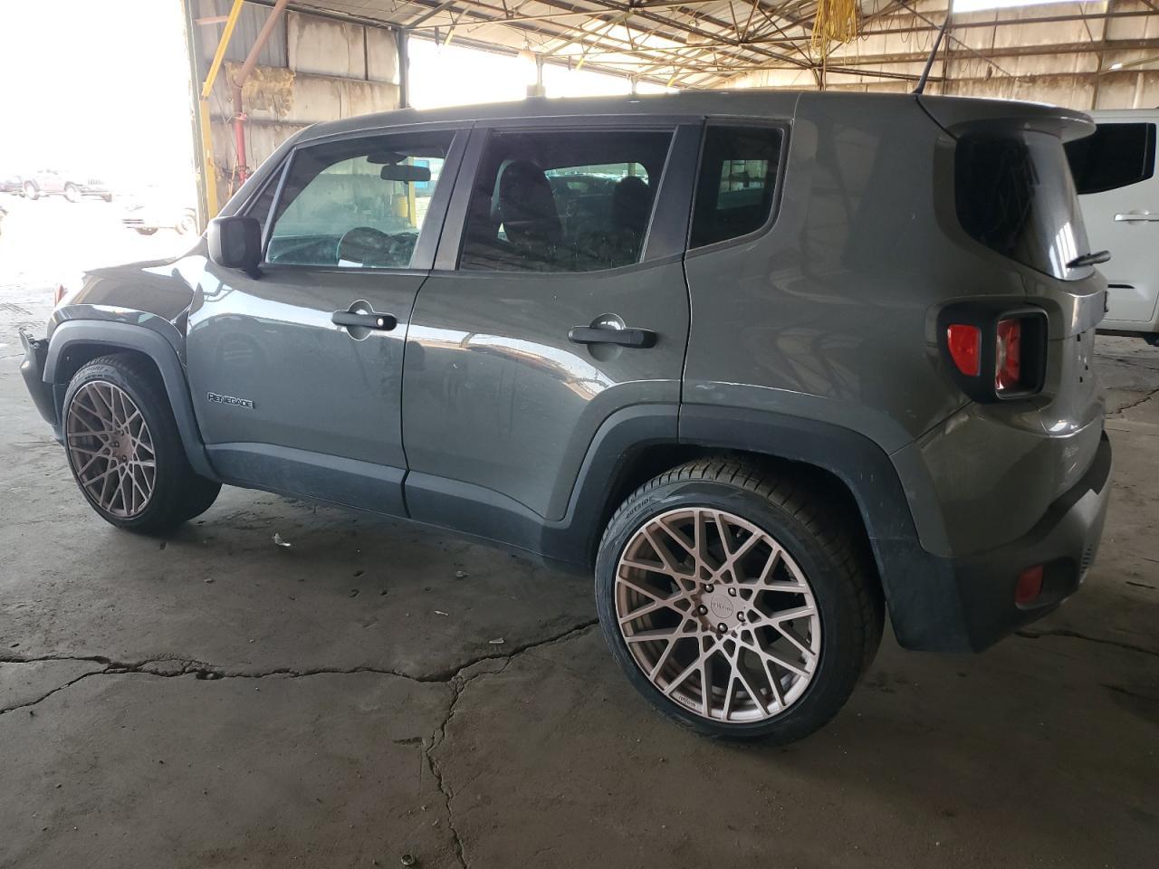 2020 Jeep Renegade Sport - Фото 2