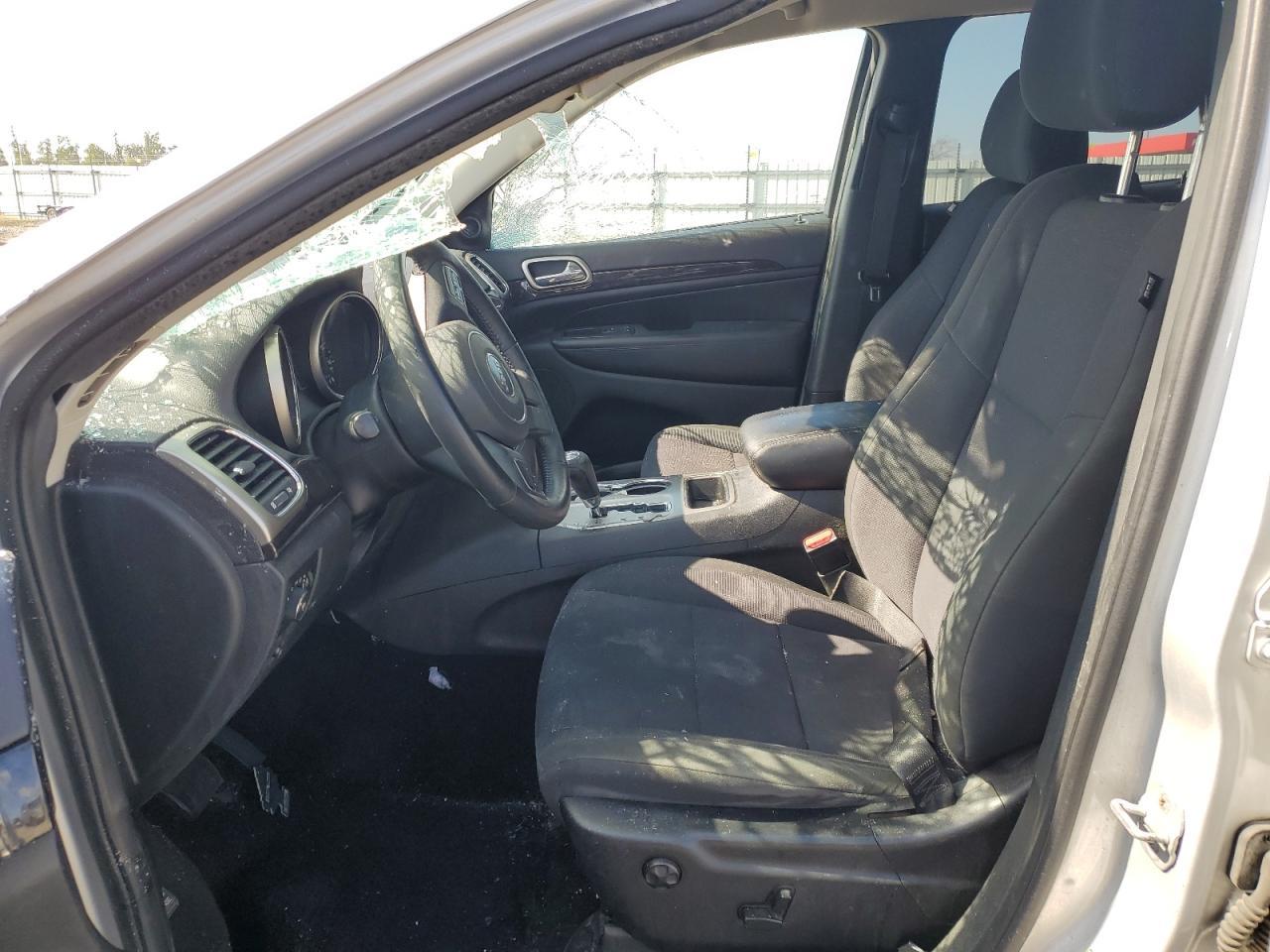 2011 Jeep Grand Cherokee Laredo - Image 7