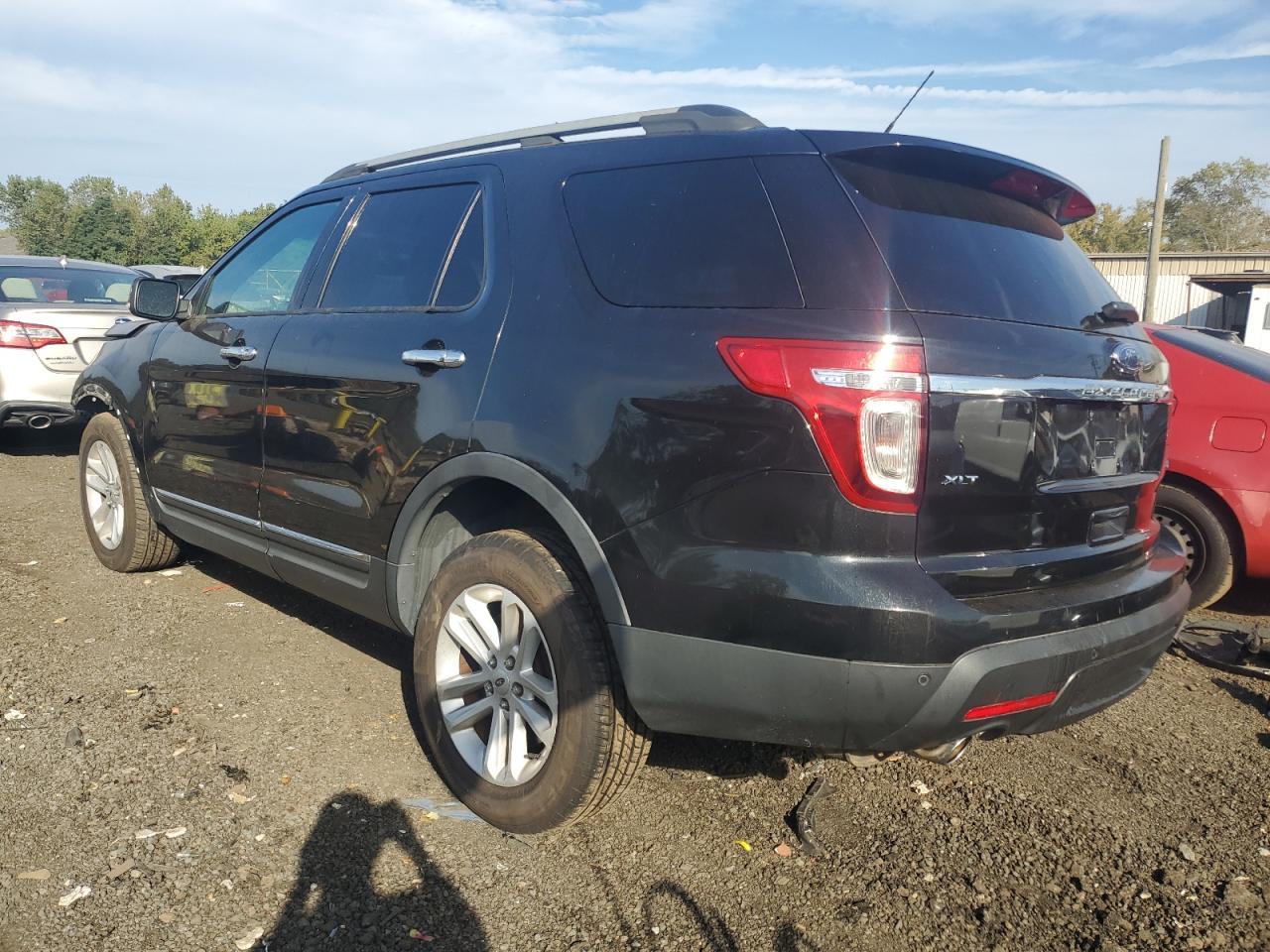 2014 Ford Explorer Xlt - Фото 2