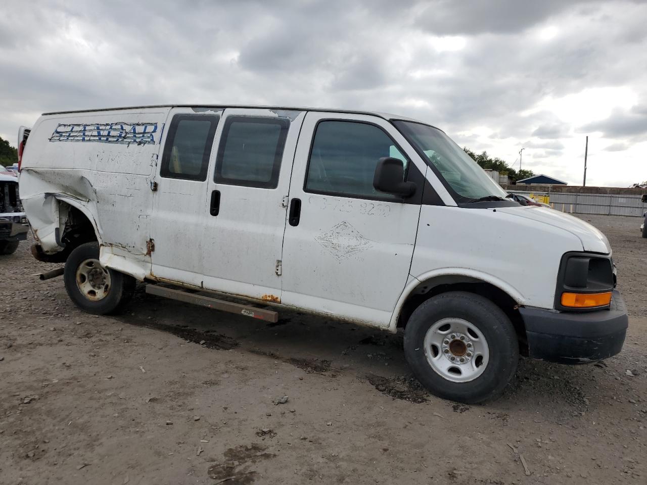 2013 Chevrolet Express G3500 - Фото 4