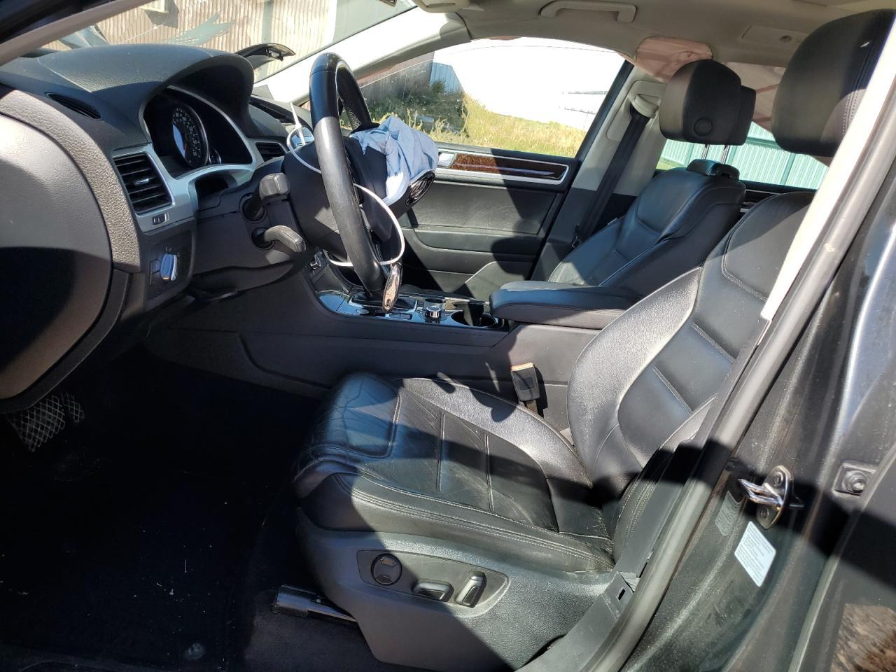 2013 Volkswagen Touareg V6 Tdi - Image 7