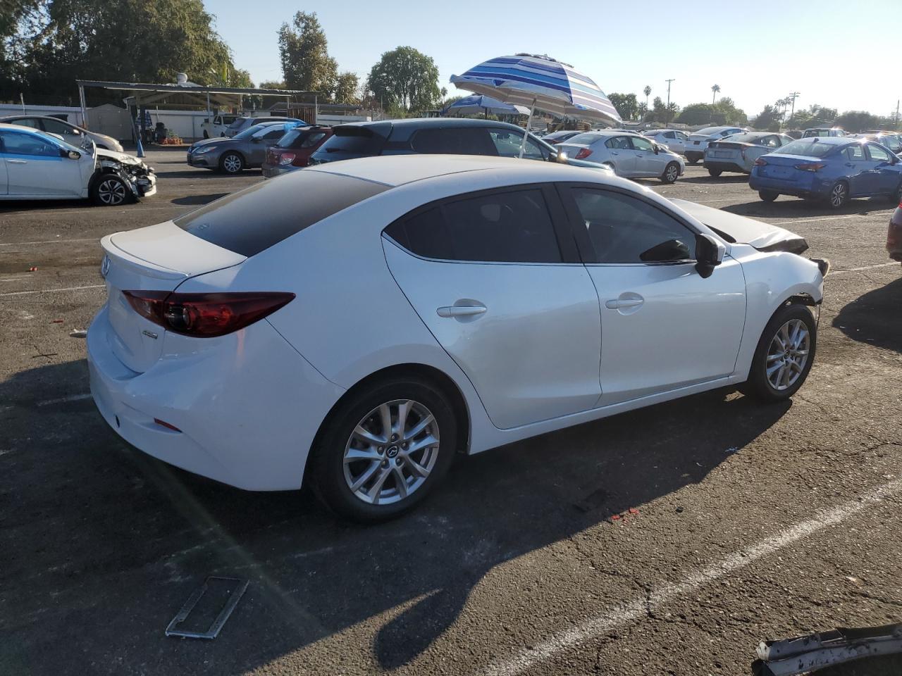 2015 Mazda 3 Touring - Image 3