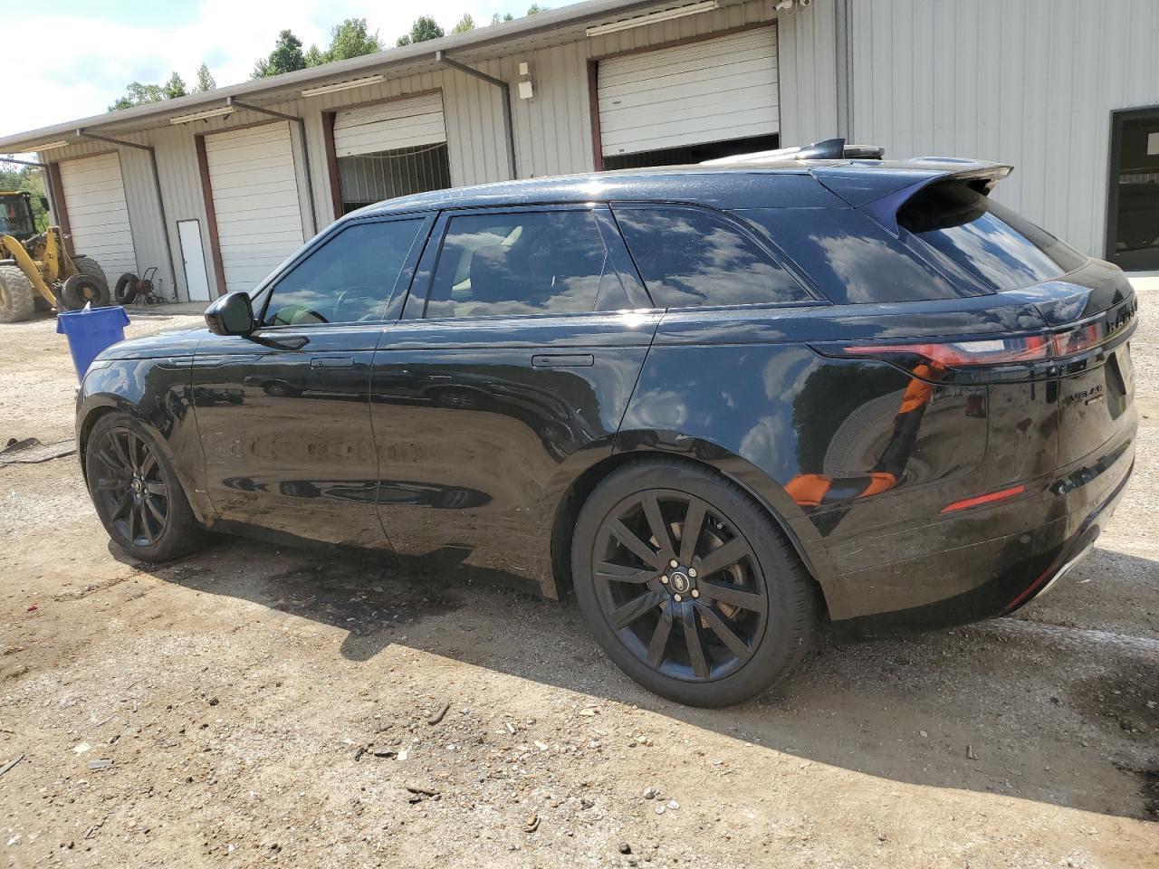 2019 Land Rover Range Rover Velar R-Dynamic Se - Image 2