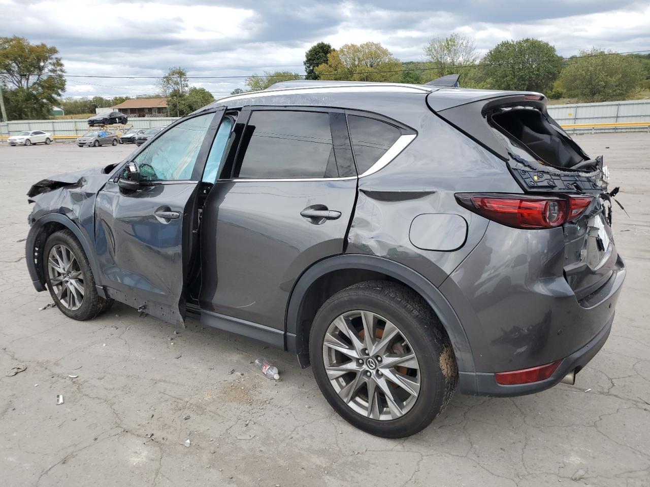 2019 Mazda Cx-5 Signature - Image 2