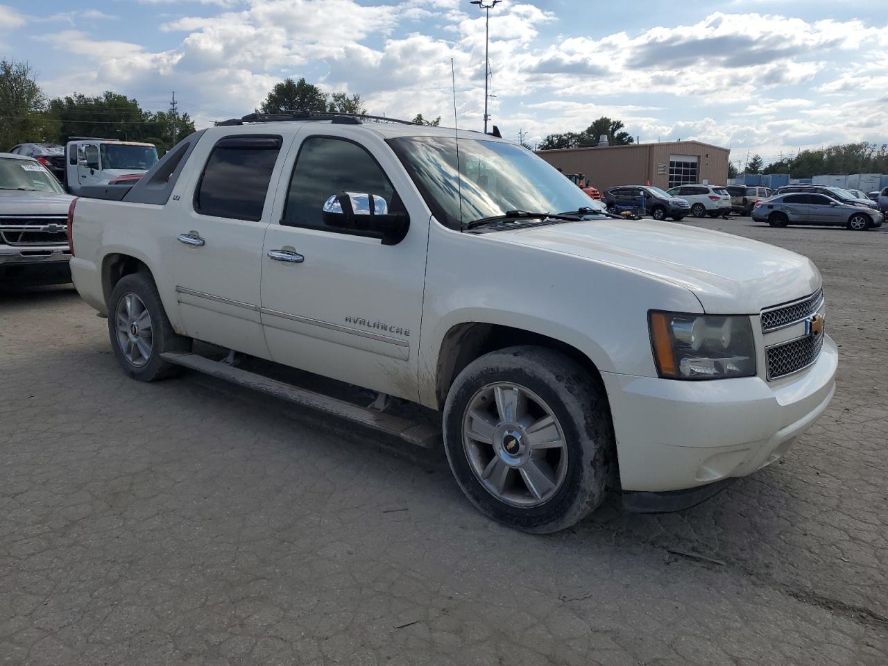 2010 Chevrolet Avalanche Ltz - Image 4