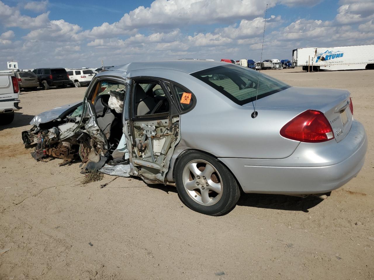 2000 Ford Taurus Ses - Фото 2