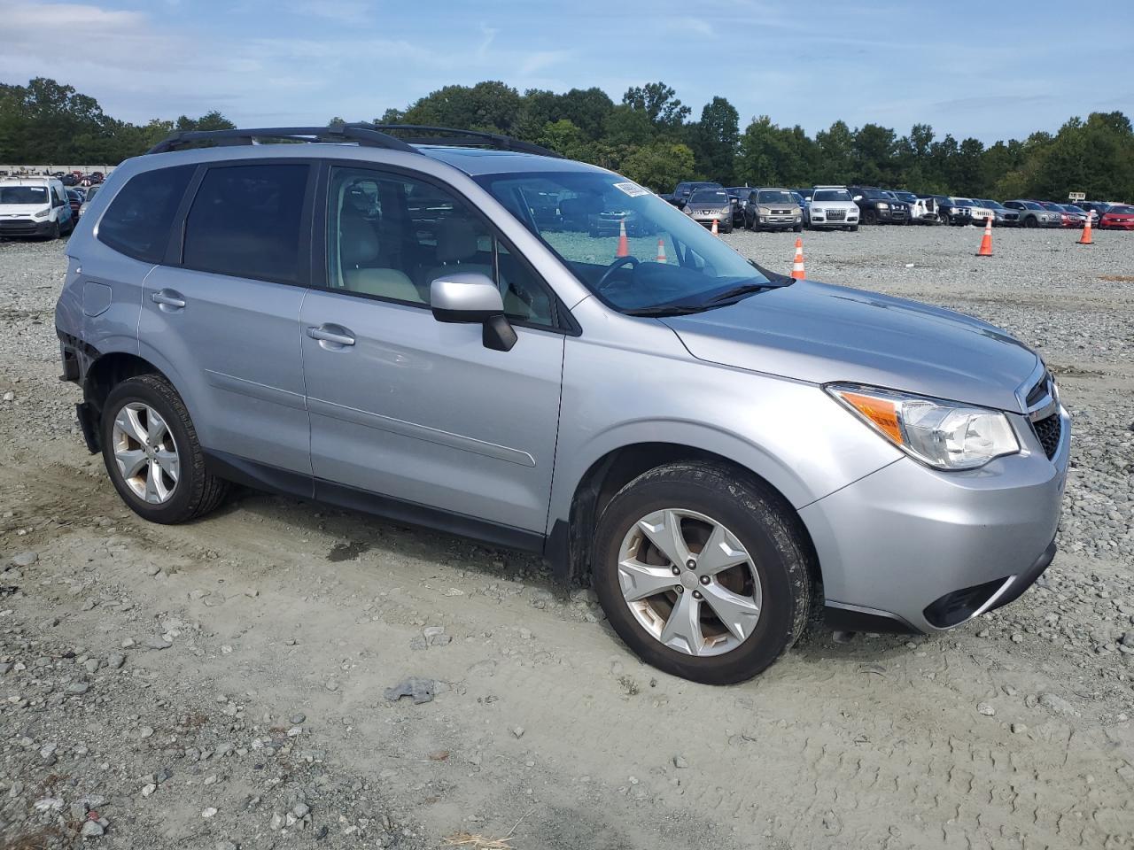 2016 Subaru Forester 2.5I Premium - Image 4