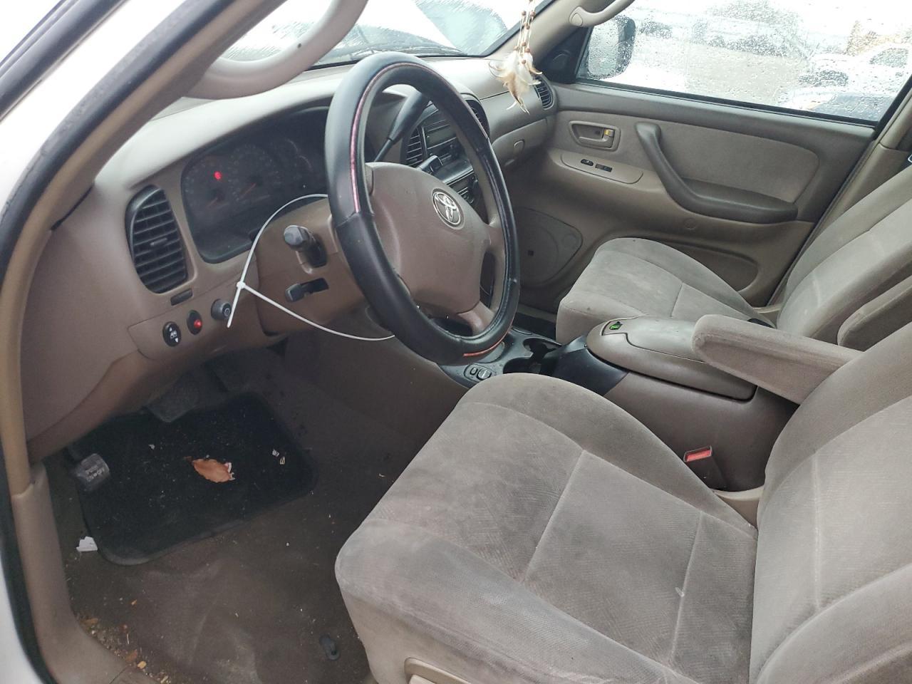 2004 Toyota Sequoia Sr5 - Фото 7