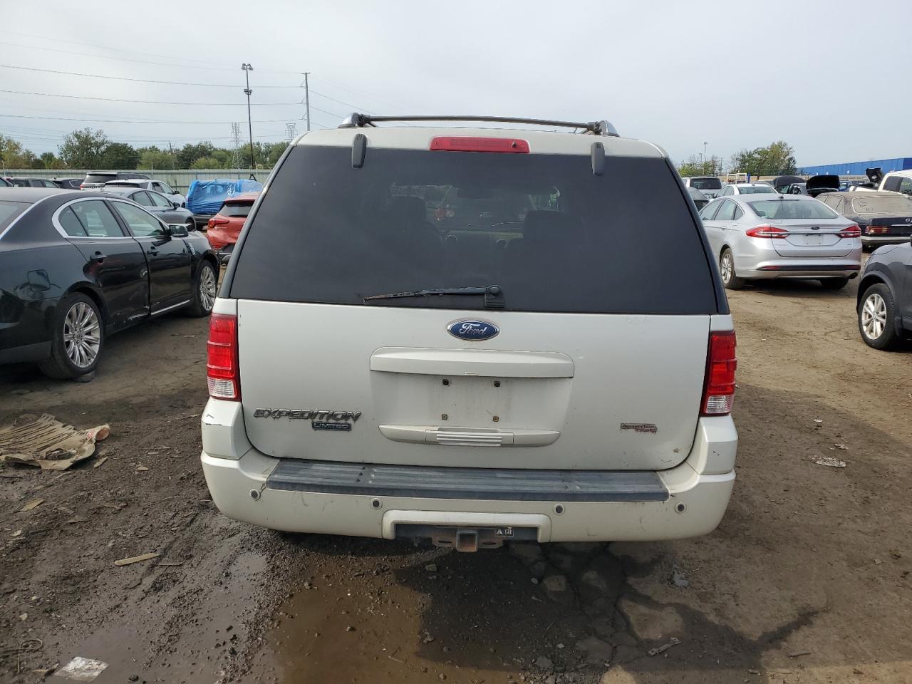 2006 Ford Expedition Limited - Image 6