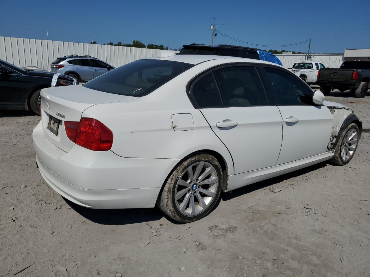 2009 BMW 328 I - Фото 3