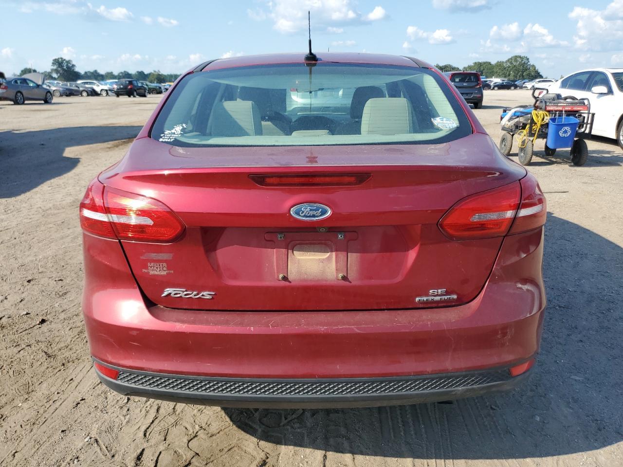 2016 Ford Focus Se - Фото 6