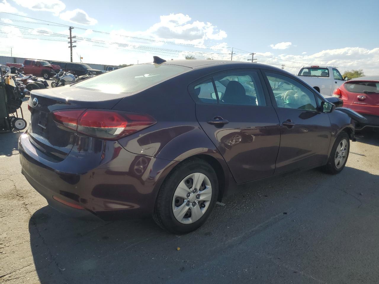 2017 Kia Forte Lx - Фото 3