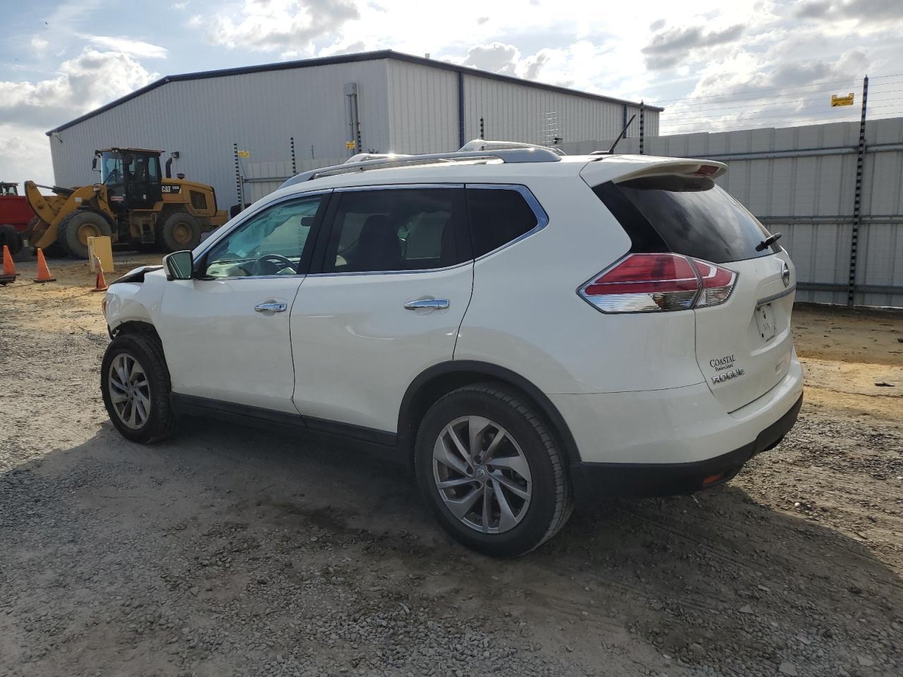 2015 Nissan Rogue S - Фото 2