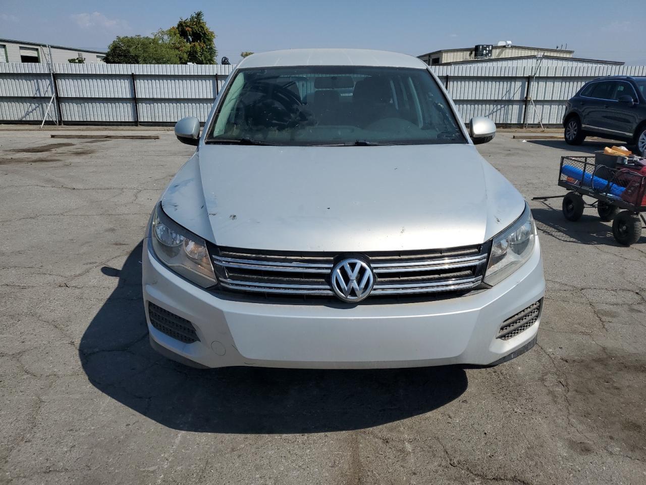 2013 Volkswagen Tiguan S - Image 5