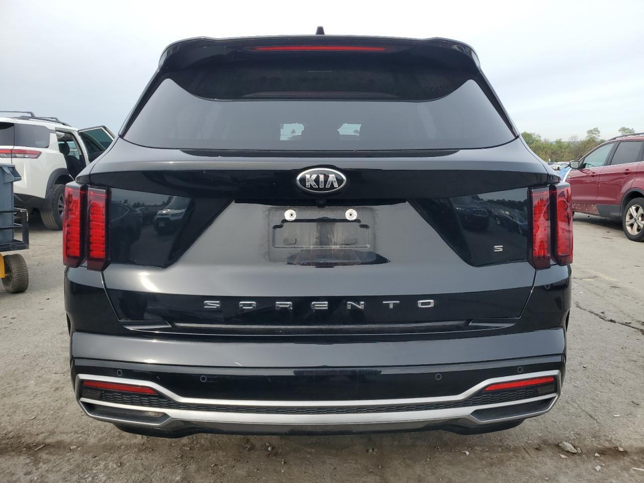 2021 Kia Sorento S - Фото 6