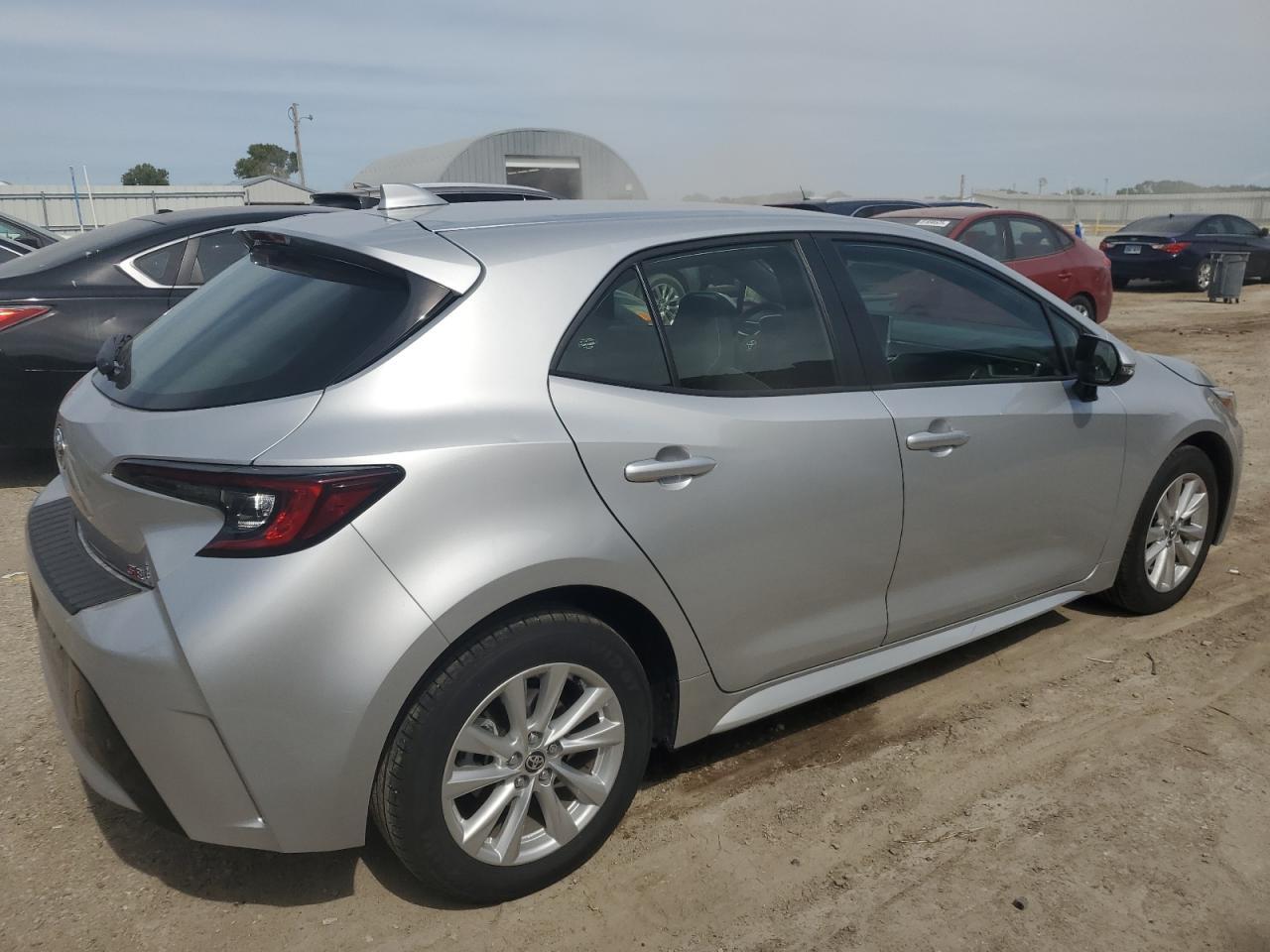 2023 Toyota Corolla Se - Фото 3