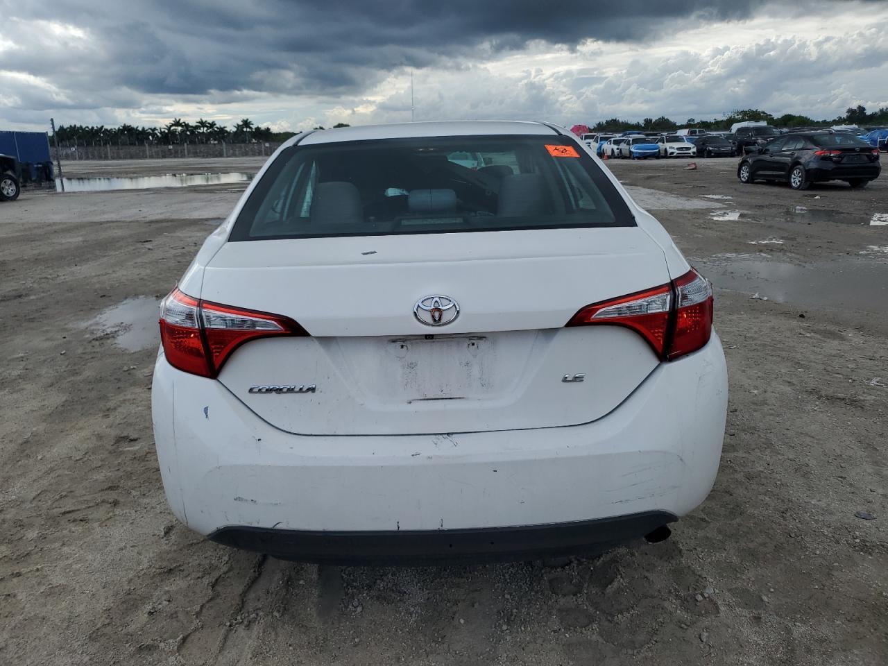 2015 Toyota Corolla L - Фото 6