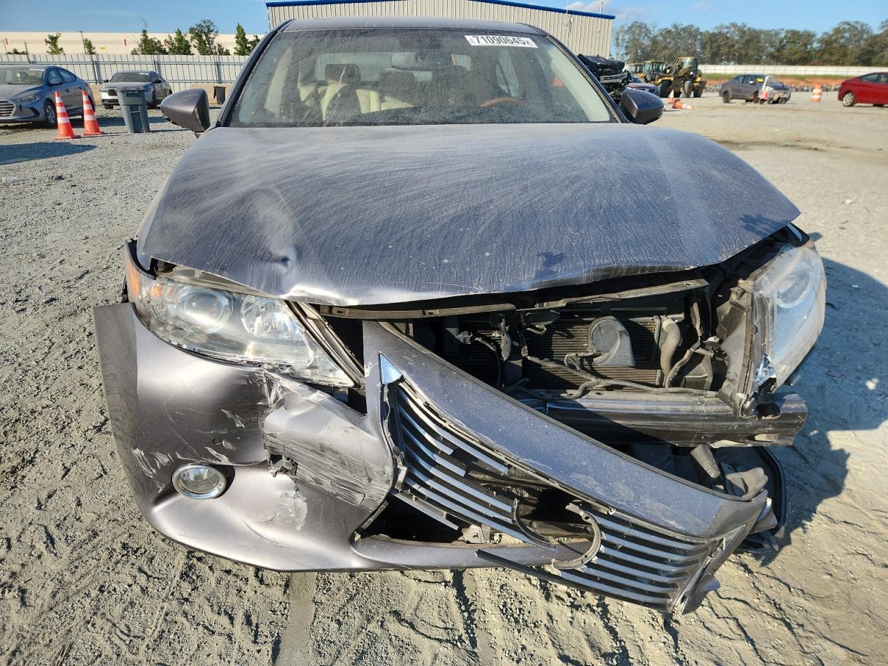 2014 Lexus Es 300H - Image 5