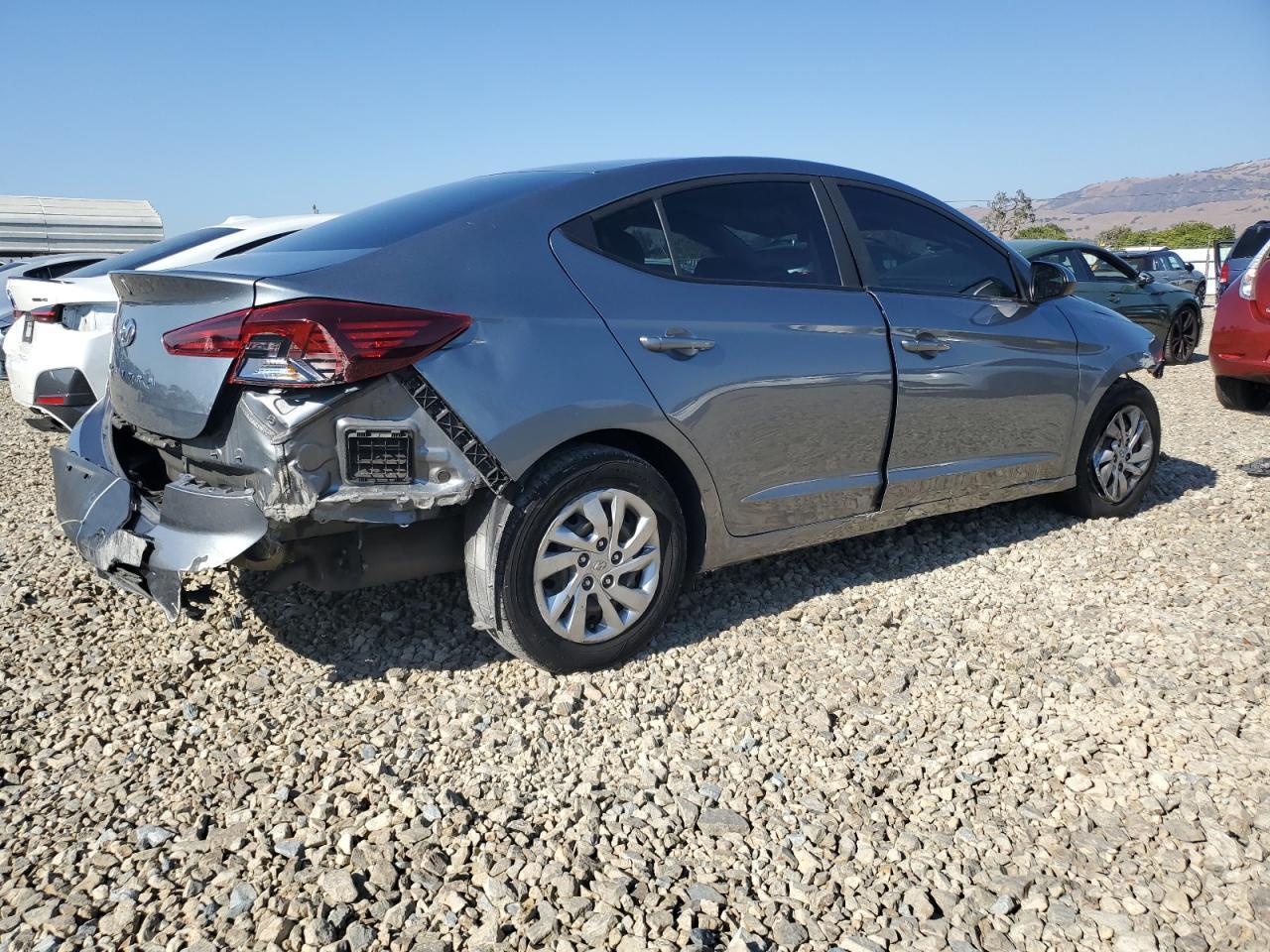 2019 Hyundai Elantra Se - Фото 3