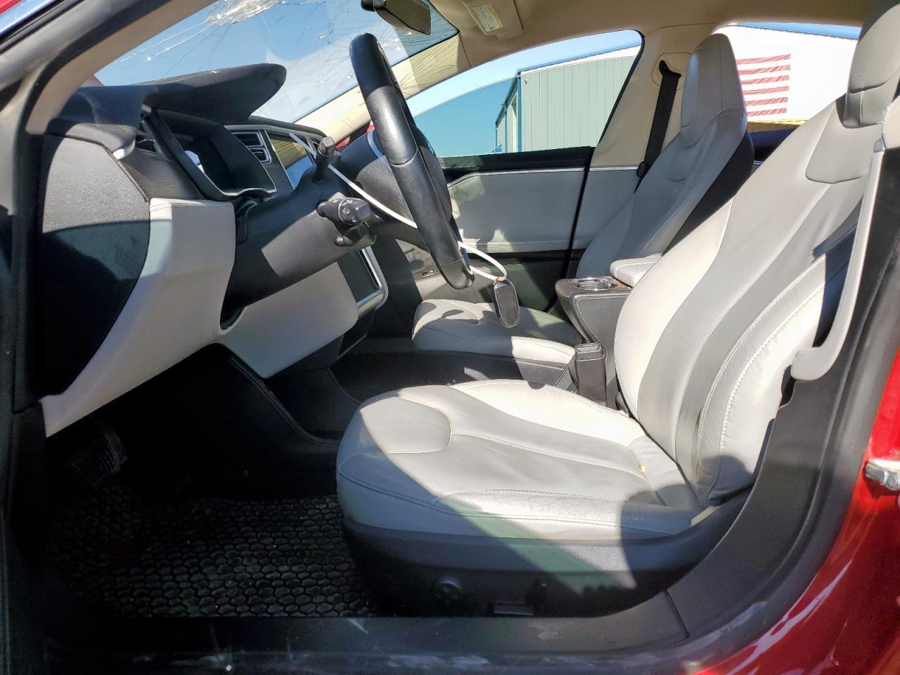 2014 Tesla Model S - Фото 7