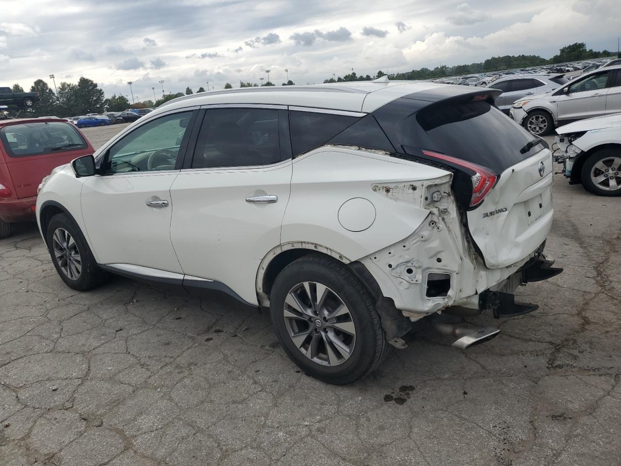 2015 Nissan Murano S - Image 2