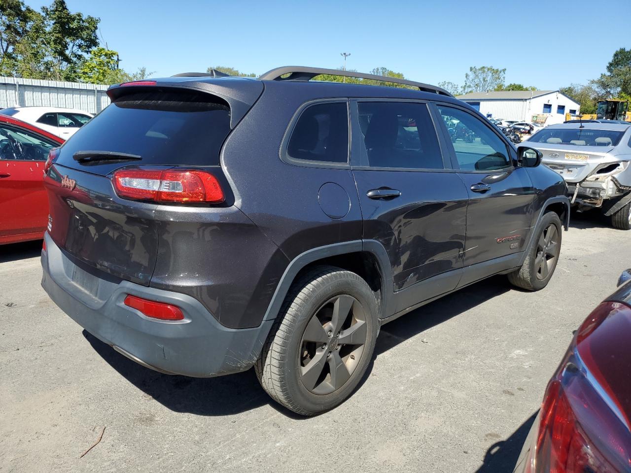 2016 Jeep Cherokee Latitude - Фото 3