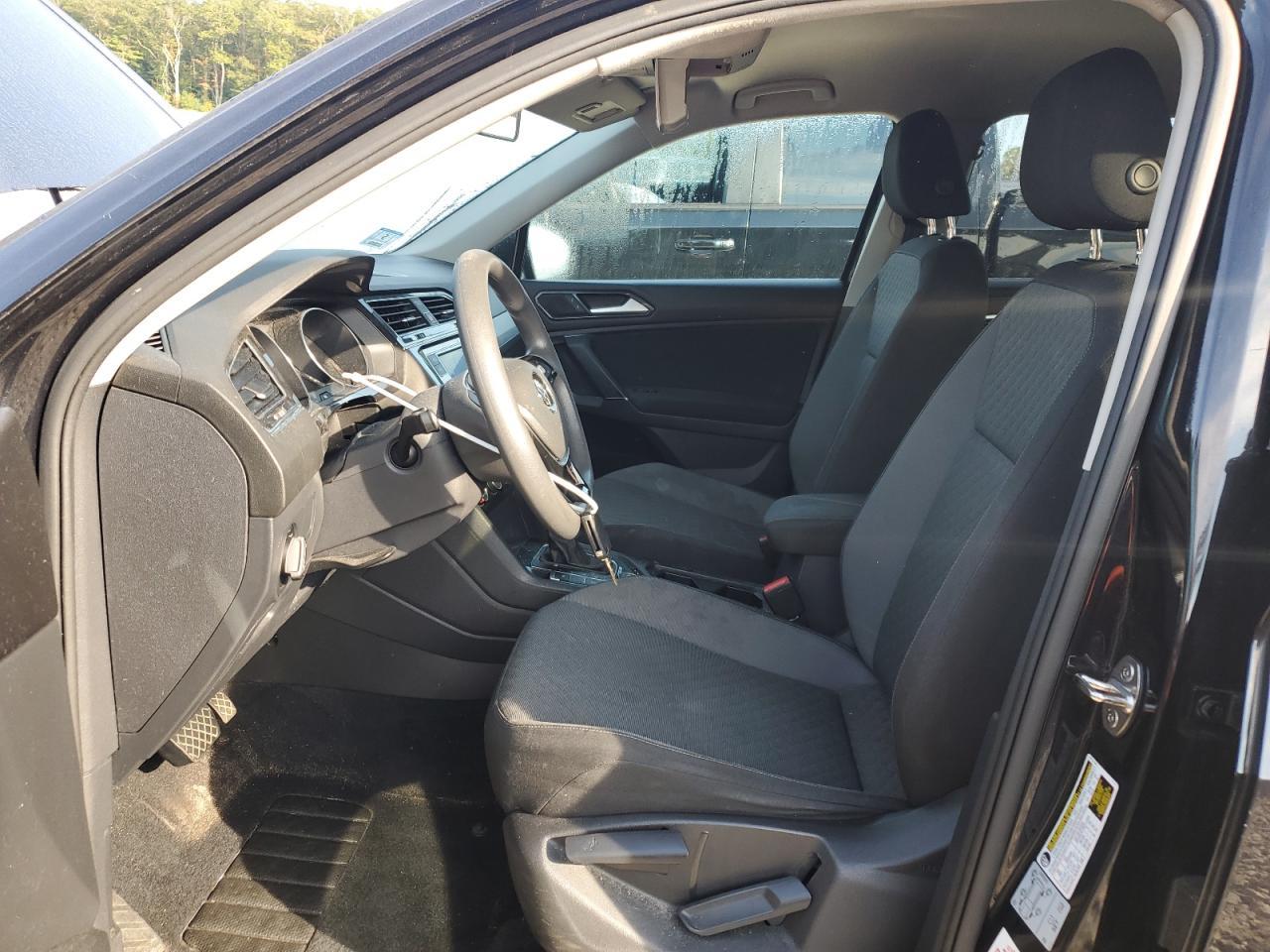 2018 Volkswagen Tiguan S - Image 7
