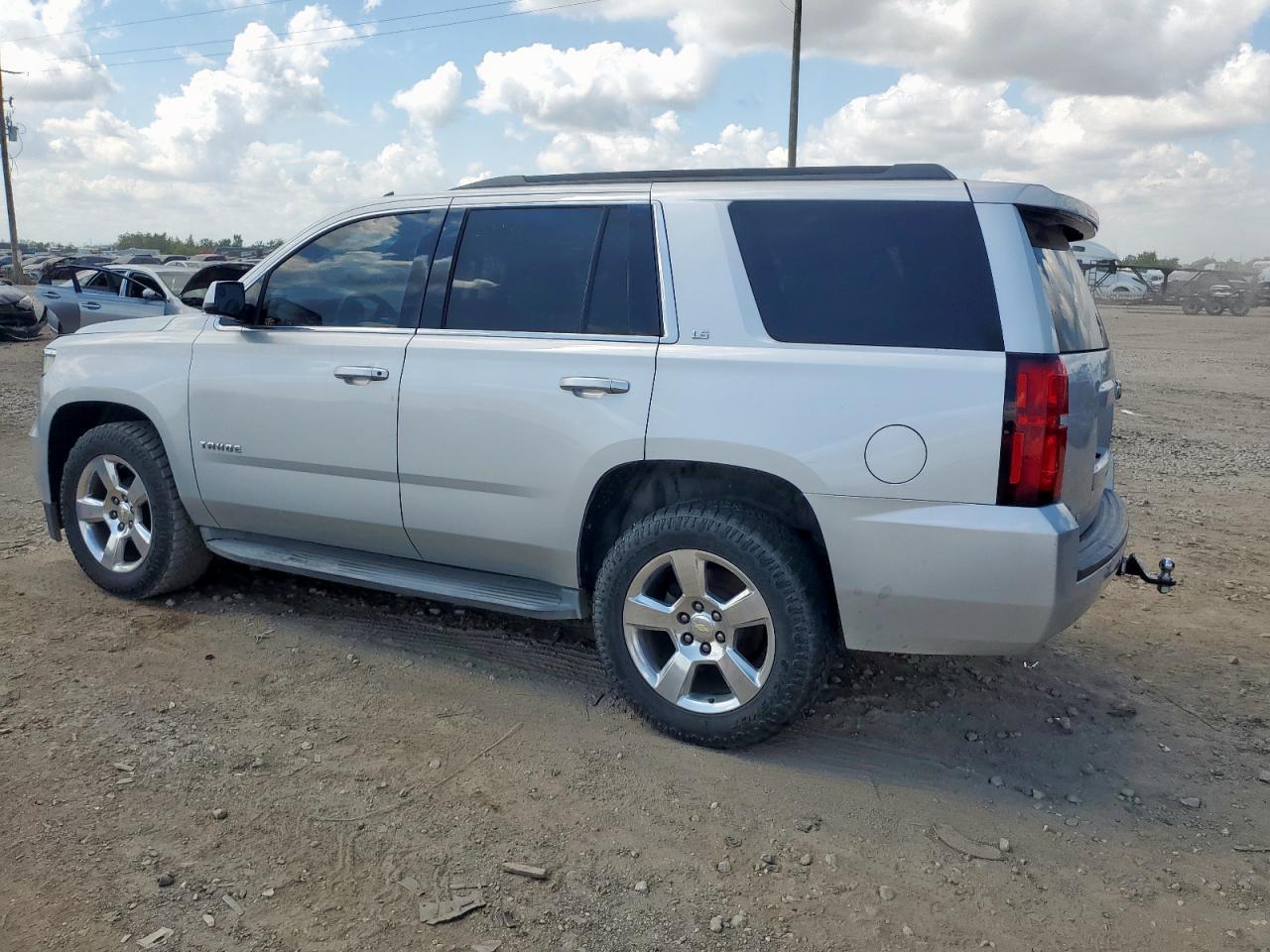 2015 Chevrolet Tahoe C1500 Ls - Фото 2
