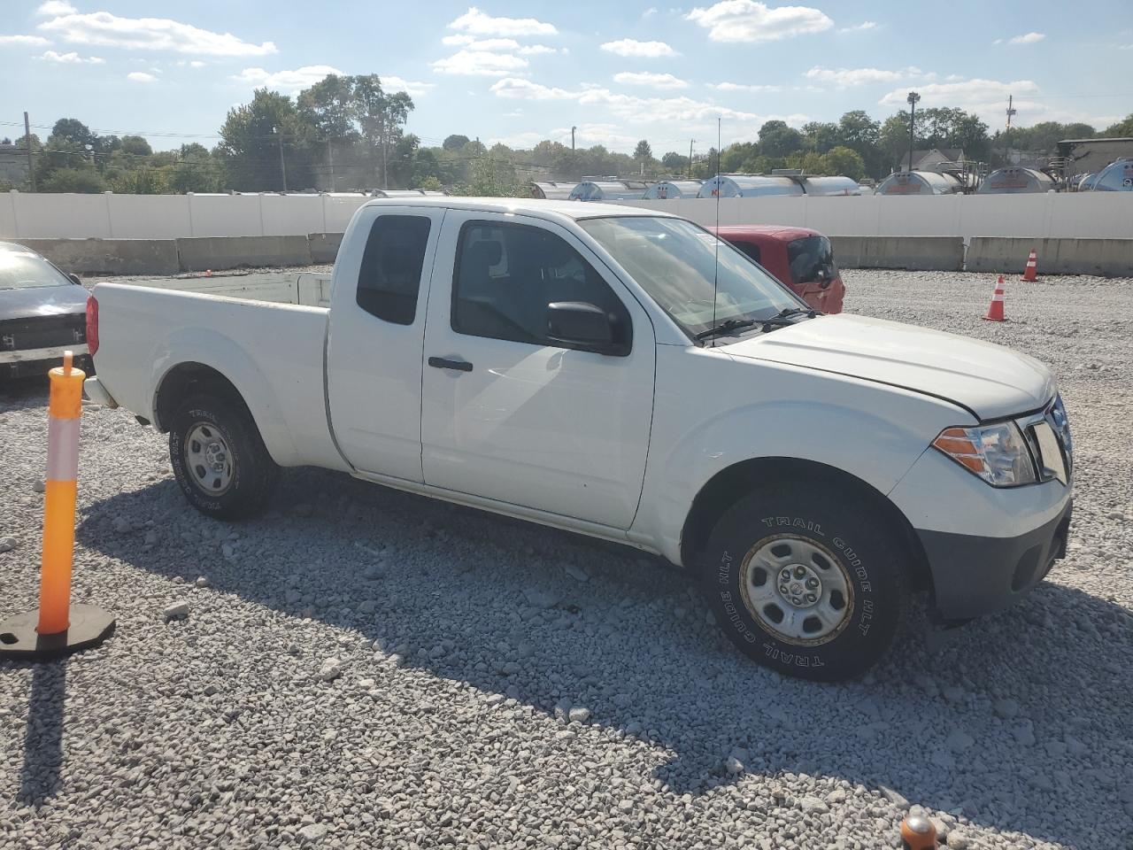 2017 Nissan Frontier S - Фото 4