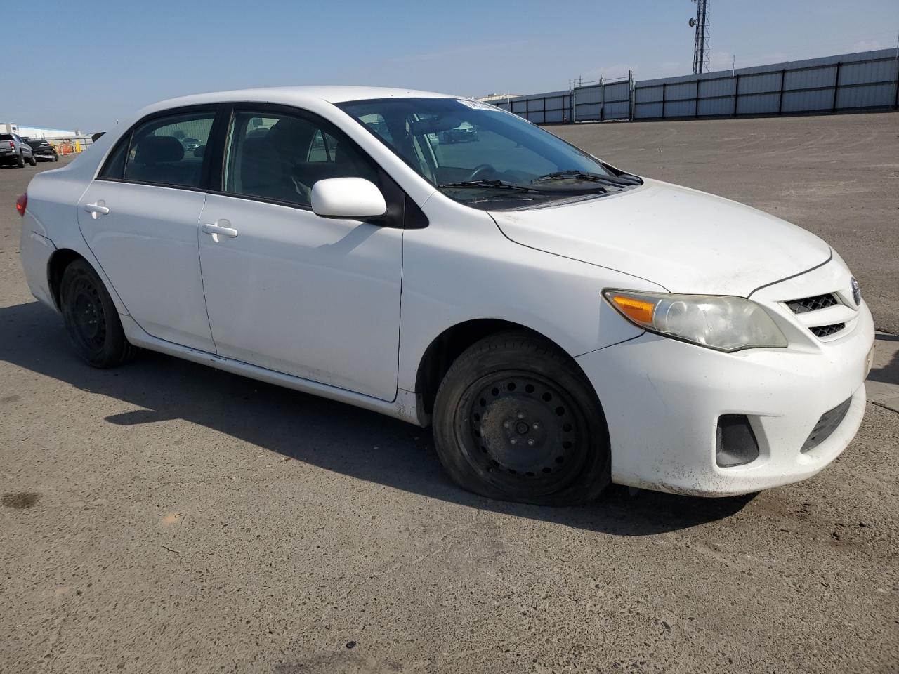 2012 Toyota Corolla Le - Image 4