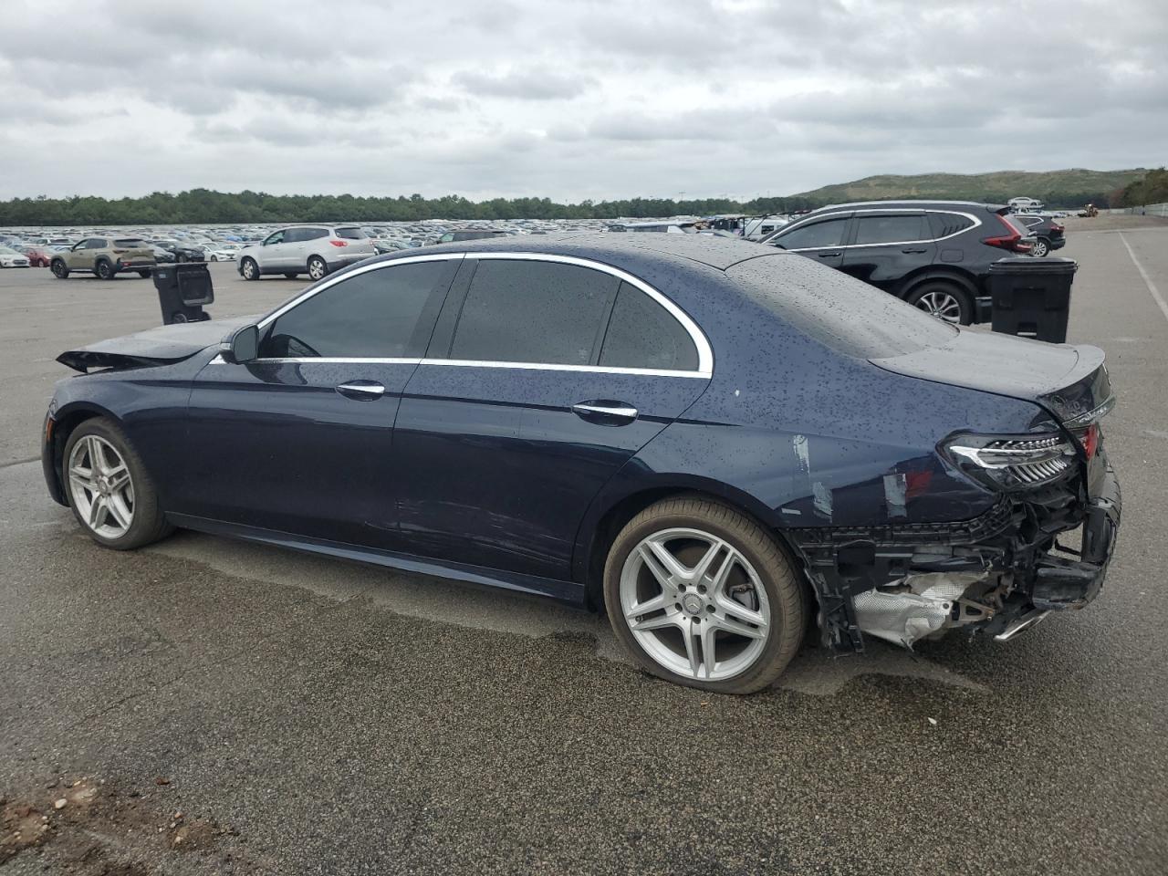 2021 Mercedes-Benz E 350 4Matic - Фото 2