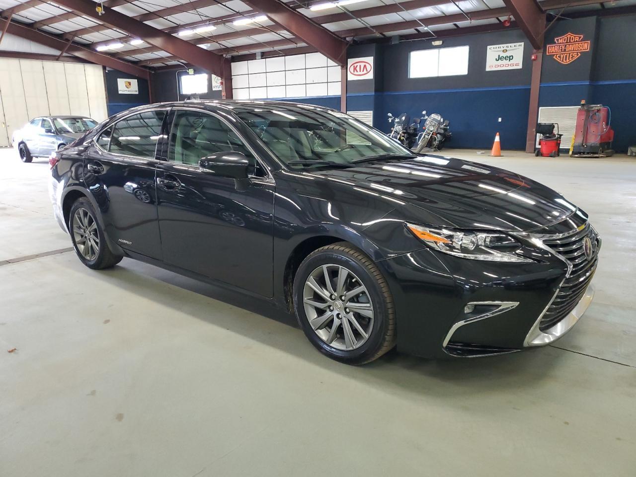 2018 Lexus Es 300H - Фото 4