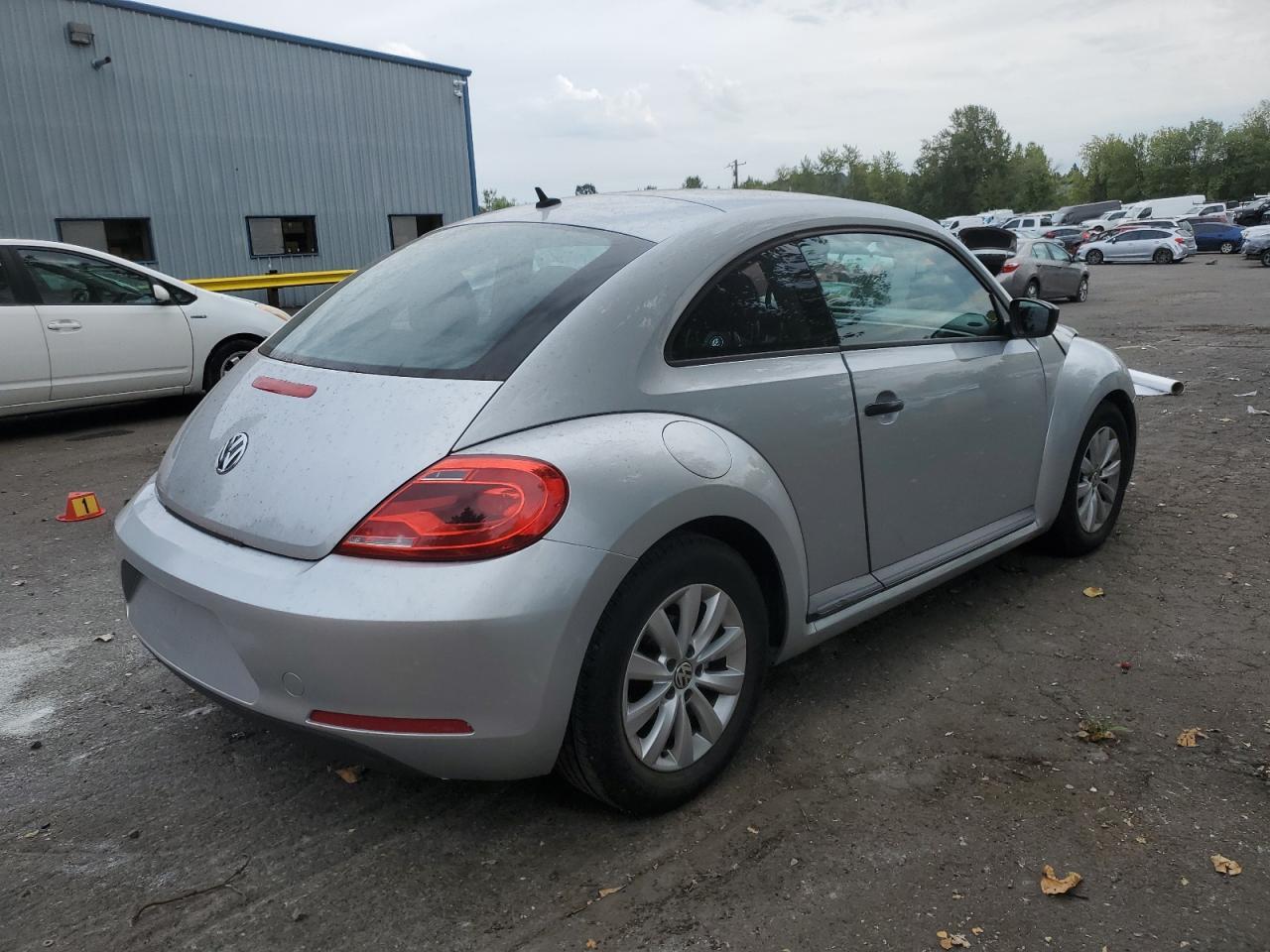 2014 Volkswagen Beetle - Фото 3