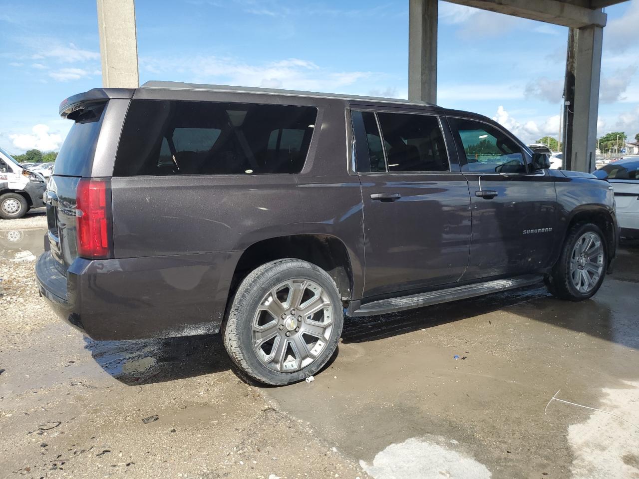2018 Chevrolet Suburban K1500 Lt - Фото 3